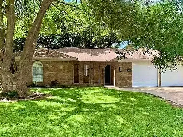 5302 Groveton Ln, Pearland, TX 77584