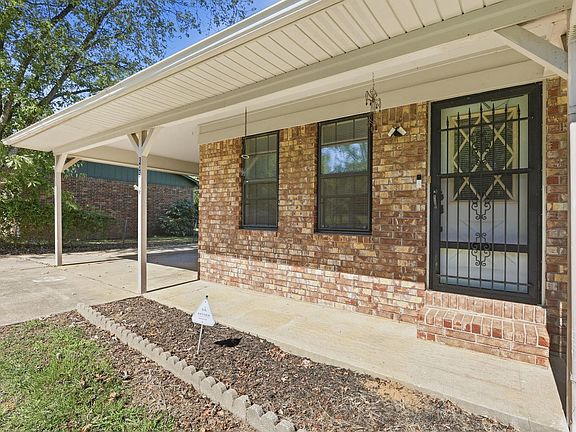4th image of 105 Kell Dr