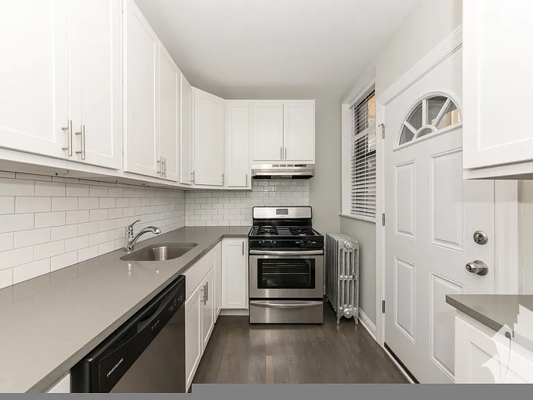 4549 N Leavitt St #3 — Photo 12