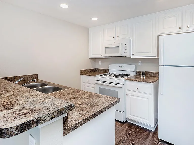 Villas Aliento Apartment Homes — Photo 41