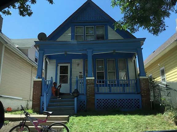2477 W Monroe