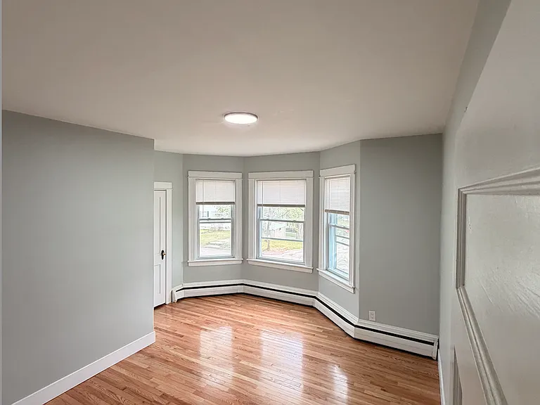 166 Nursery Ave #1 — Photo 4