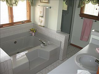 5th image of 2185 Dublin Ct