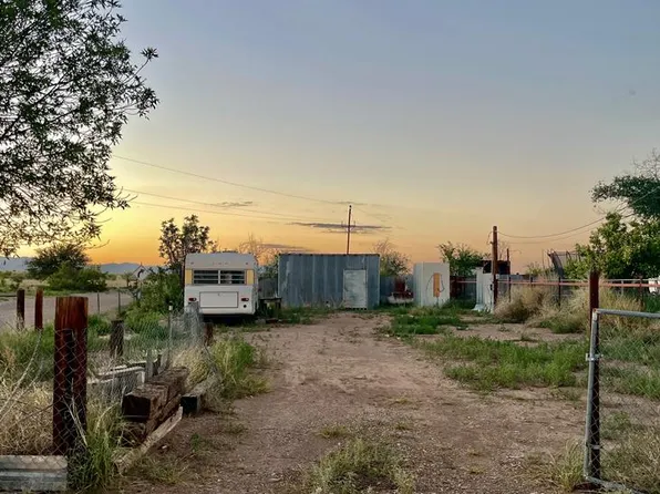 502 N C St, Marfa, TX 79843
