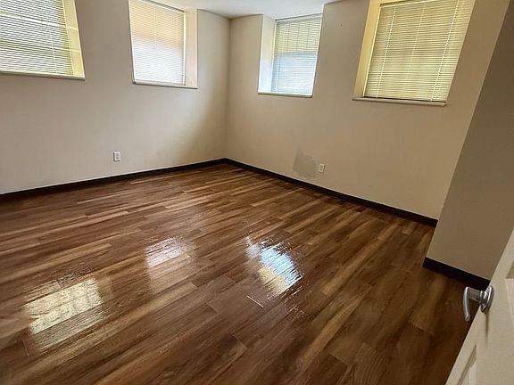 4th image of 400 E South A St #401