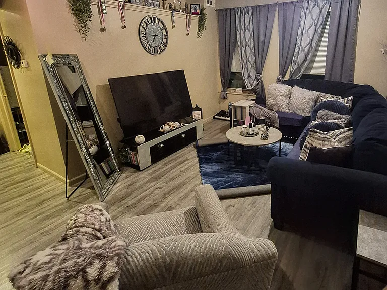 10212 S King Dr #3E — Photo 7