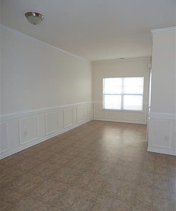 3rd image of 11838 Canemount St