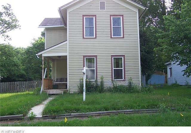 1st image of 438 McDonald St