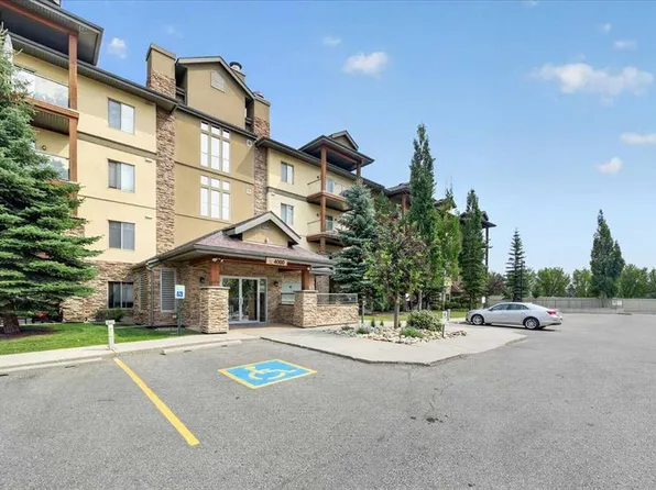 92 S Crystal Shores Rd #4210, Okotoks, AB T1S 2N1