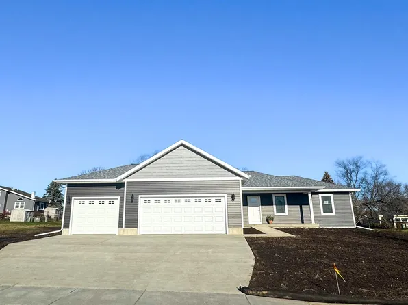 336 Village LANE, Ripon, WI 54971