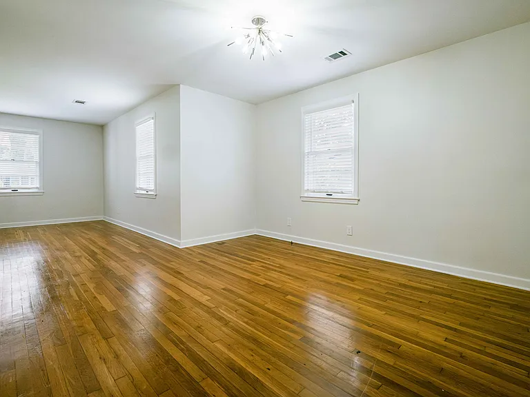 5604 Paulsen St — Photo 43
