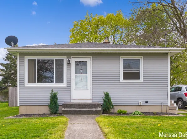 3054 Homewood St SW, Grandville, MI 49418
