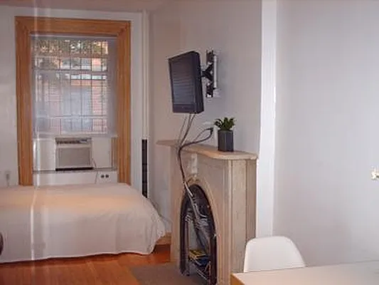 Rented by Loftey Group LLC | media 8