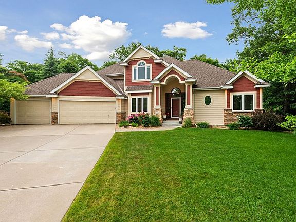 3rd image of 8448 Hidden Ponds Way