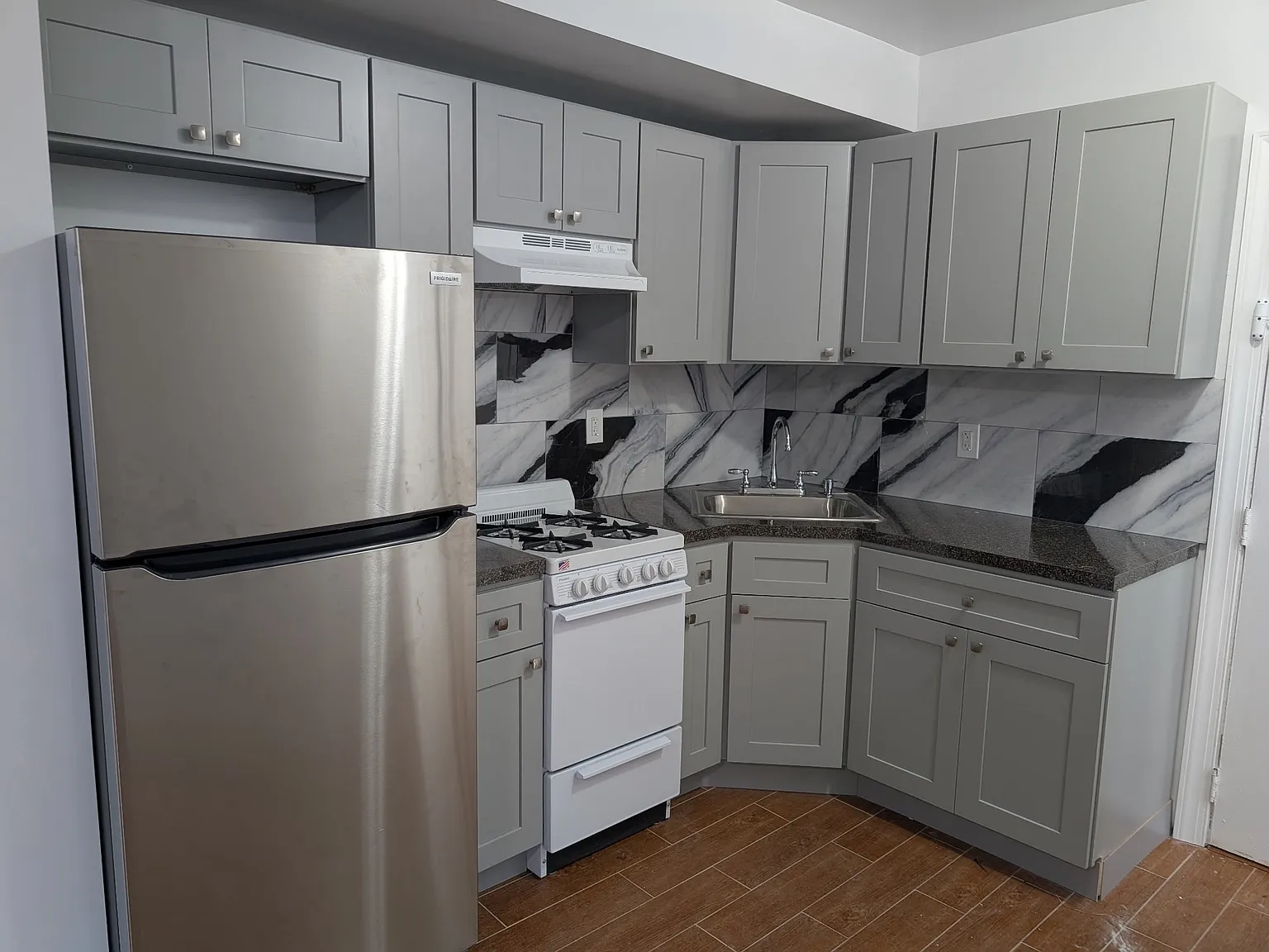 Studio, 500 sqft, $1,450 — Photo 2