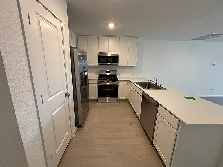 1216 Canyon Wren Dr — Photo 4