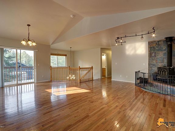 3rd image of 11250 Borealis St