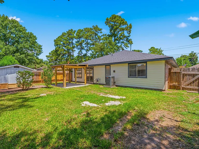 3535 Nutwood Ln — Photo 29