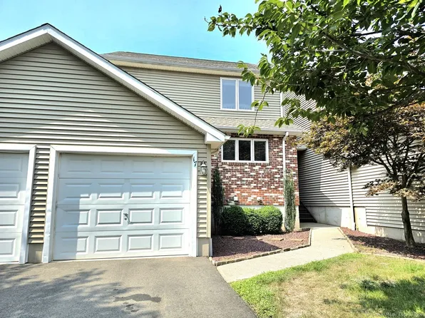 17 Mallard Lane, Newington, CT 06111