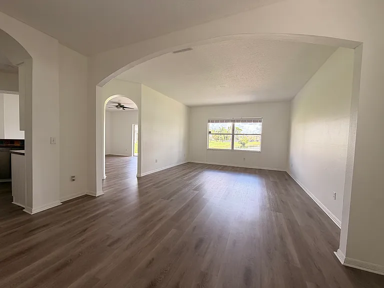 14745 Hartford Run Dr — Photo 10