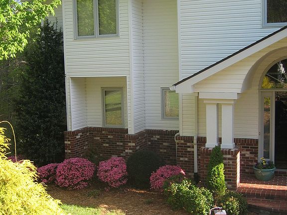 2nd image of 6696 Christopher Dr