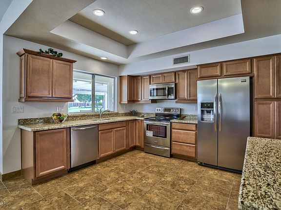 5th image of 14721 W Ravenswood Dr
