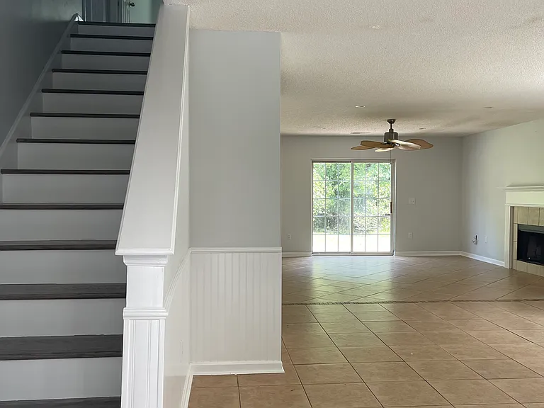 27 E Morningside Dr — Photo 1