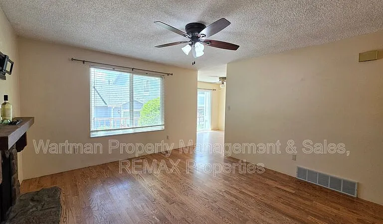 2732 Hearthwood Ln — Photo 4