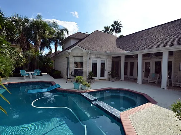 102 Del Mar St, Kemah, TX 77565