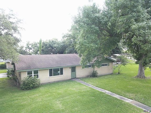2nd image of 401 Barrios Ave