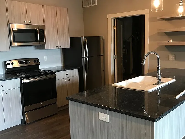 3625 Dewey Ave — Photo 50