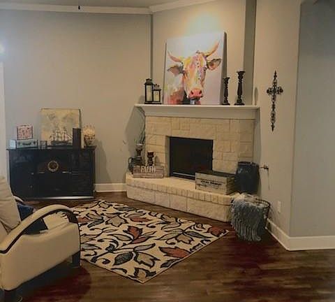 5th image of 1702 Lakeshore (pvt) Ct