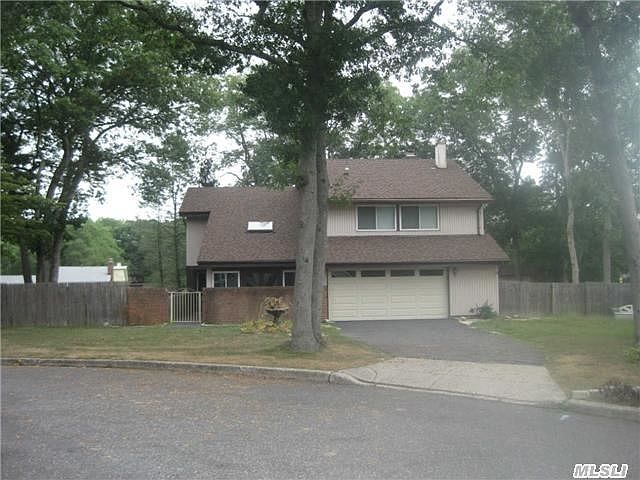 1st image of 3 Melissa Ct