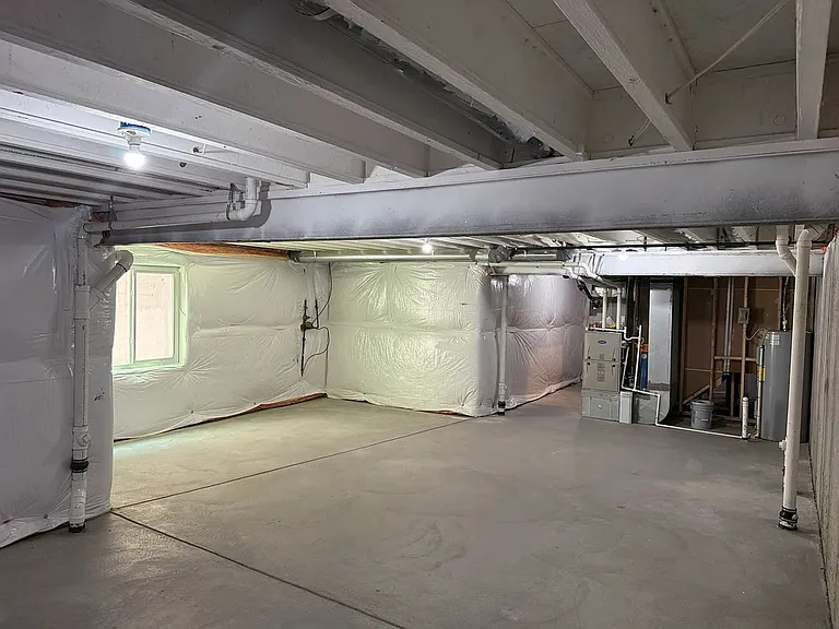 745 N Tempe St — Photo 15