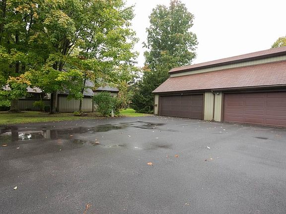 4th image of 708 Idlewood Blvd