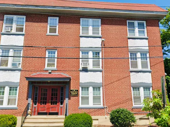 10 Circular Ave APT 3B, Bridgeport, CT 06605
