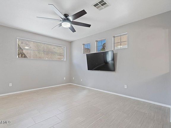5th image of 421 W MOUNTAIN SAGE Drive
