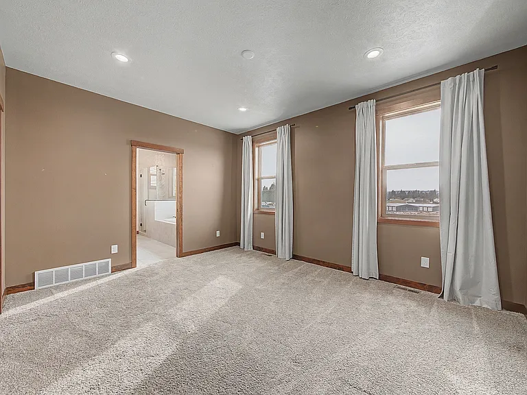 60829 Westview Dr — Photo 12