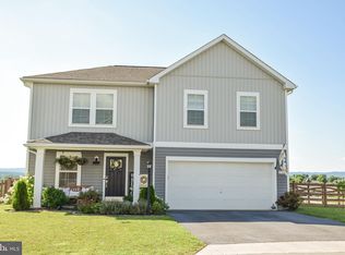 138 Muscovoy Dr, Bunker Hill, WV 25413