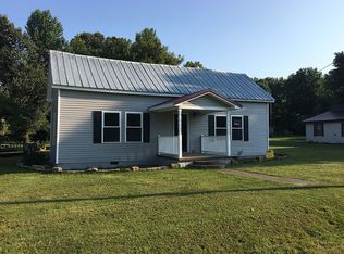 138 E Morton St, Mortons Gap, KY 42440