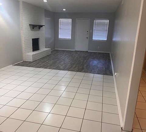 3rd image of 1306 Tanglewood Ln
