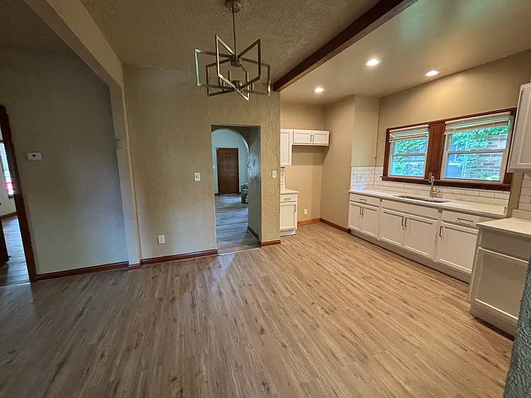 346 Richard Gordon Hatcher Blvd — Photo 7