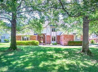 904 N Gatewood Ct, Wichita, KS 67206