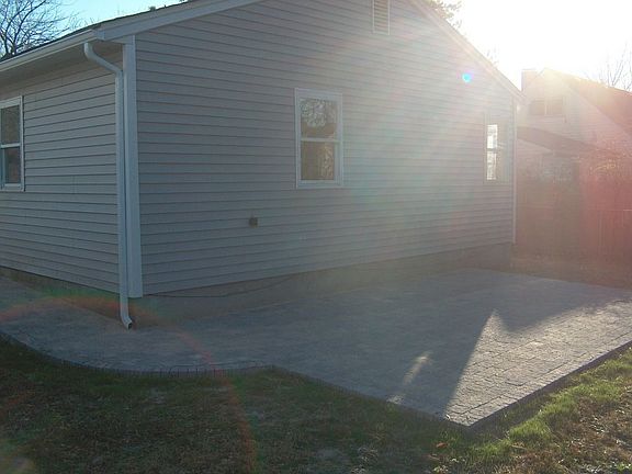4th image of 52 S 20th St