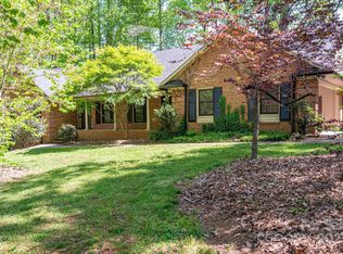 1058 General Hoke Dr, Lincolnton, NC 28092