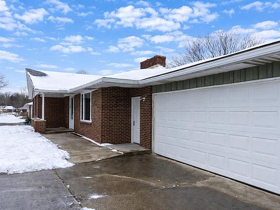 2nd image of 1177 Fleming Falls Rd