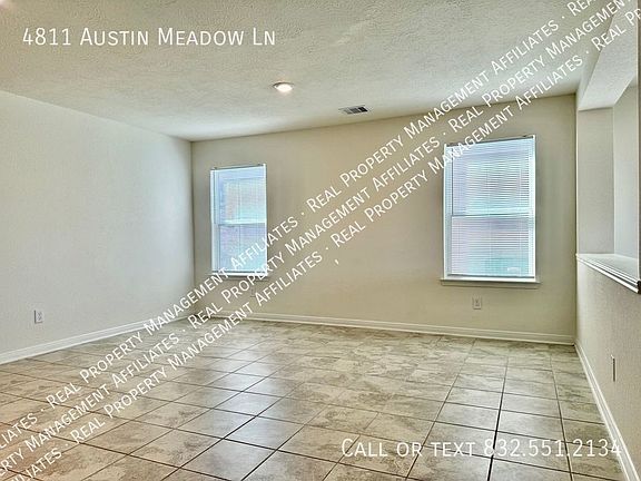 3rd image of 4811 Austin Meadow Ln