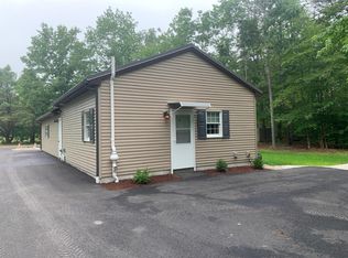 384 Shaker Rd #B, Gray, ME 04039