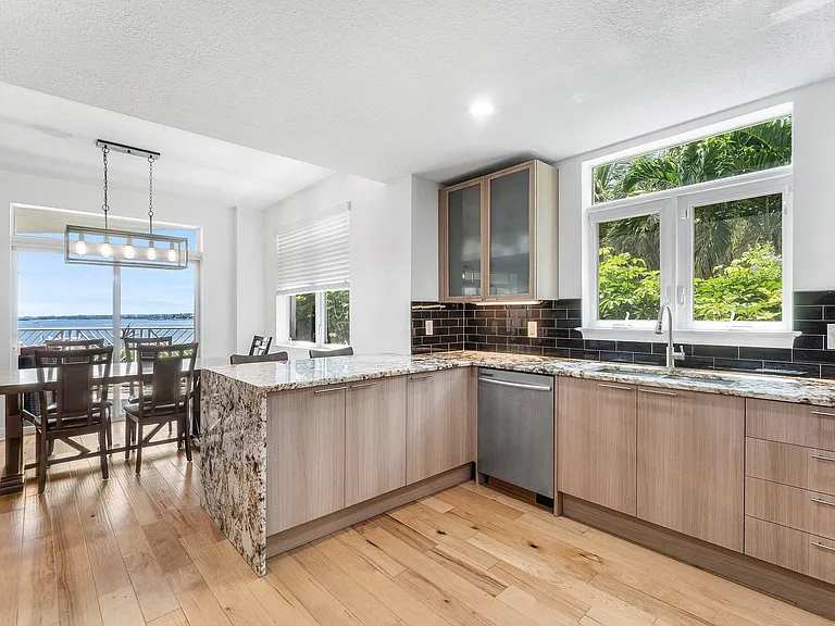 309 E Ocean Ave #103 — Photo 16