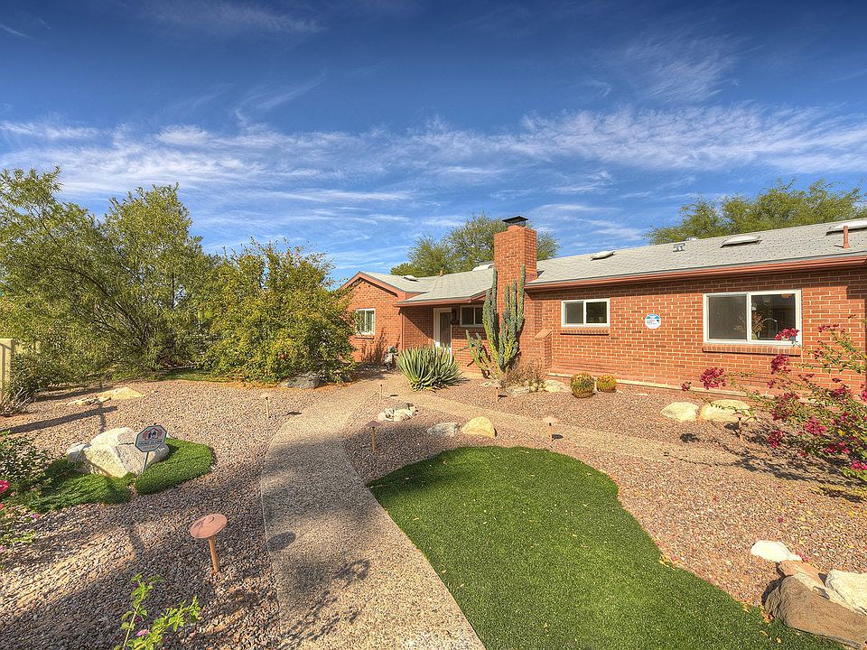 1st image of 2827 E Monte Vista Dr